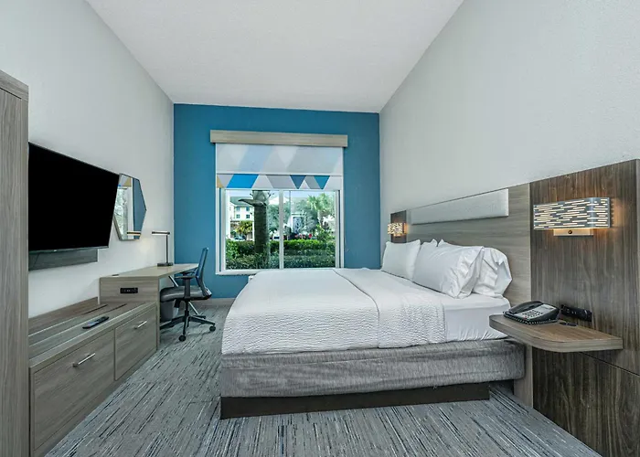 Hotel Express & Charleston Arpt-conv Ctr Area By Ihg