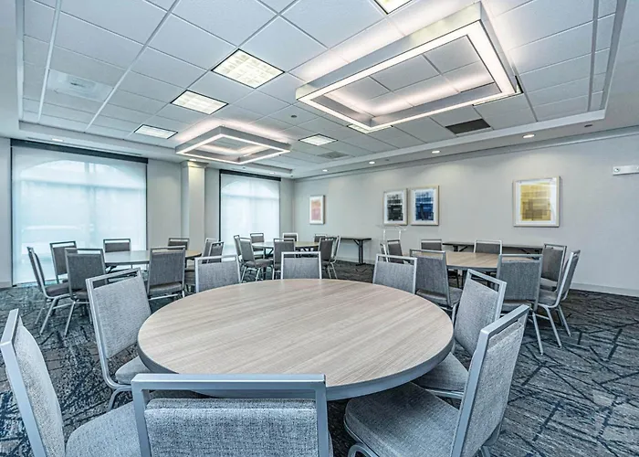 Express & Charleston Arpt-conv Ctr Area By Ihg