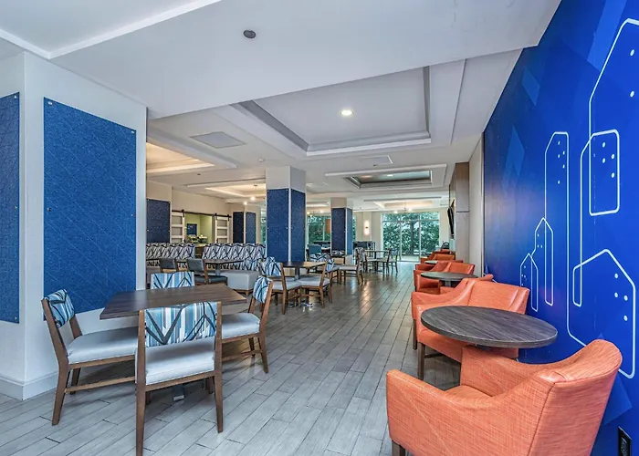 Hotel Express & Charleston Arpt-conv Ctr Area By Ihg North Charleston