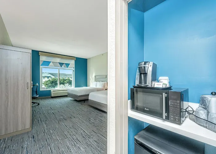 Express & Charleston Arpt-conv Ctr Area By Ihg Hotel North Charleston