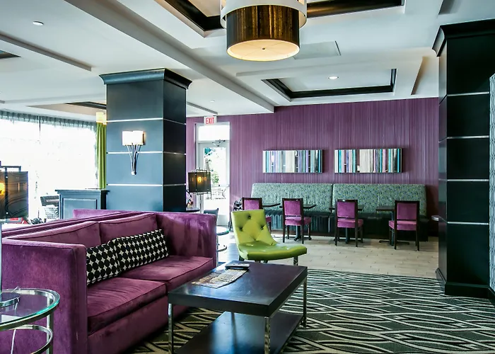 Express & Charleston Arpt-conv Ctr Area By Ihg