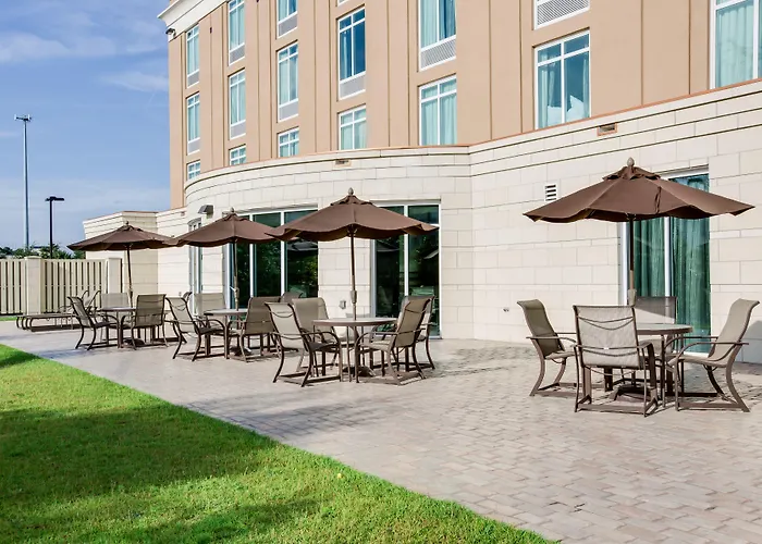 Express & Charleston Arpt-conv Ctr Area By Ihg Hotel North Charleston