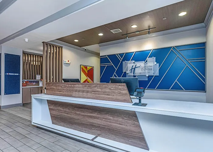 Express & Charleston Arpt-conv Ctr Area By Ihg North Charleston