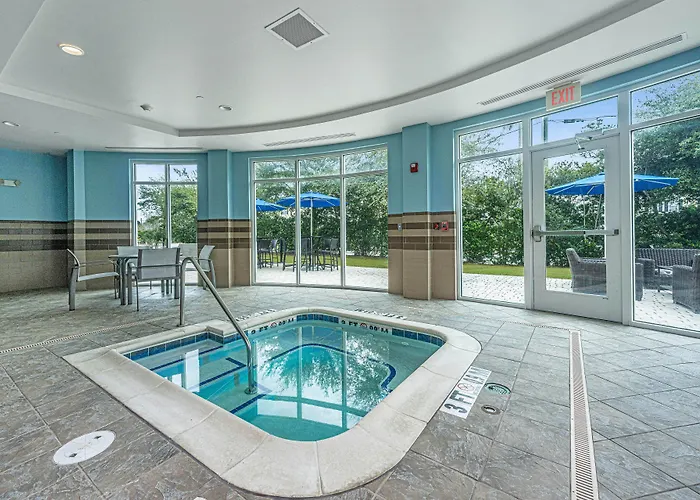 Hotel Express & Charleston Arpt-conv Ctr Area By Ihg